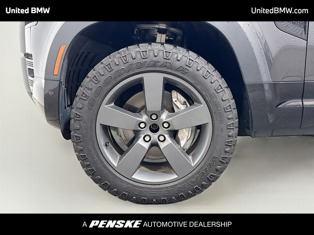 Thumbnail: 2022 Land Rover Defender - 2
