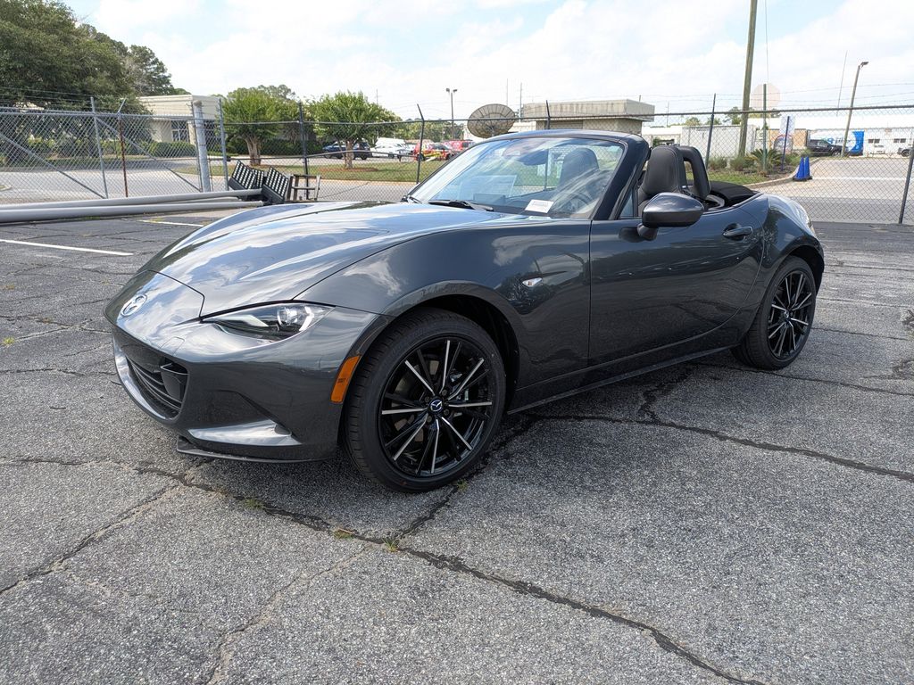 2026 Mazda MX-5 Miata Grand Touring