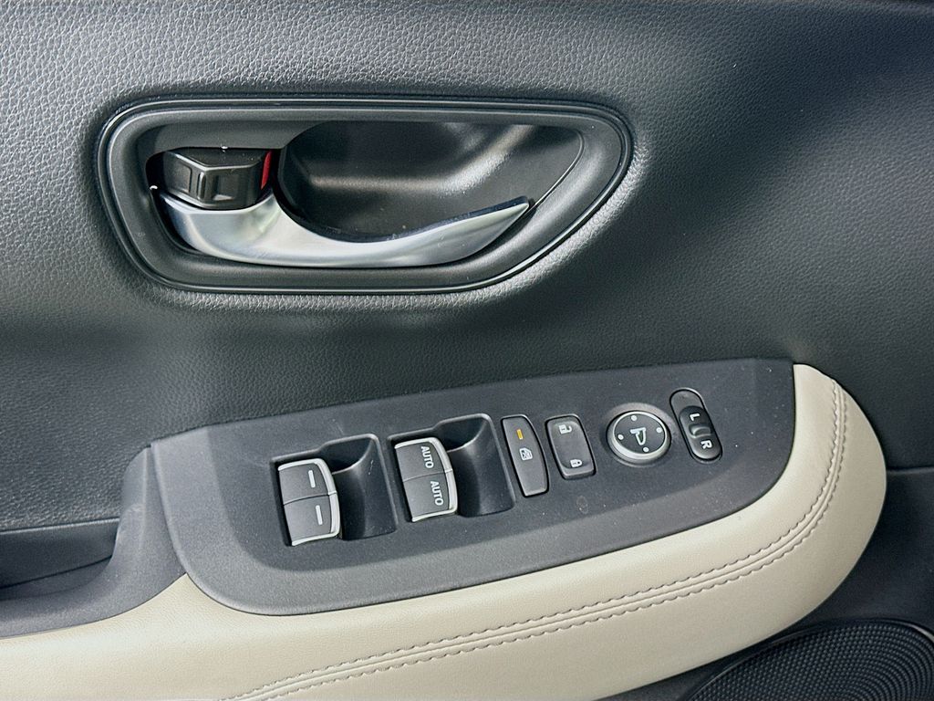 Thumbnail: 2026 Honda HR-V - 18