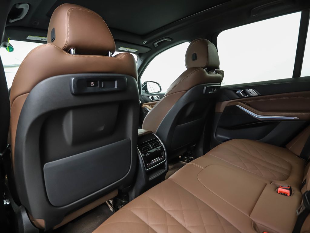 Thumbnail: 2023 BMW X5 - 21