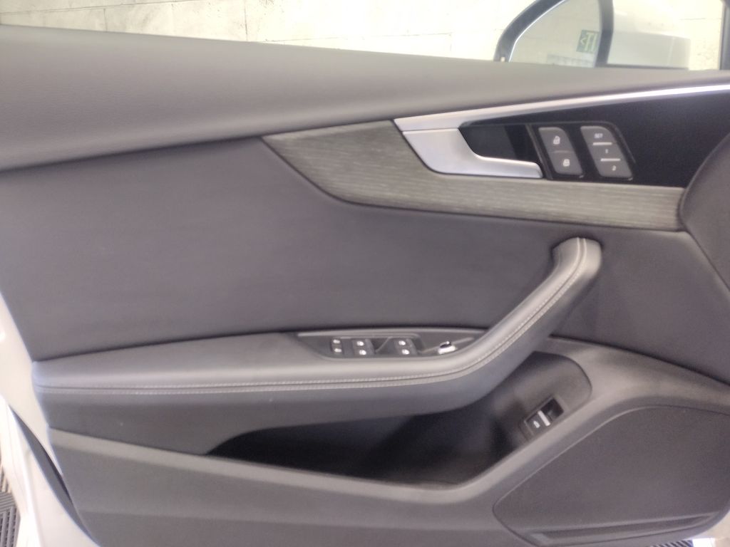 2022 Audi A4 45 S line Premium Plus