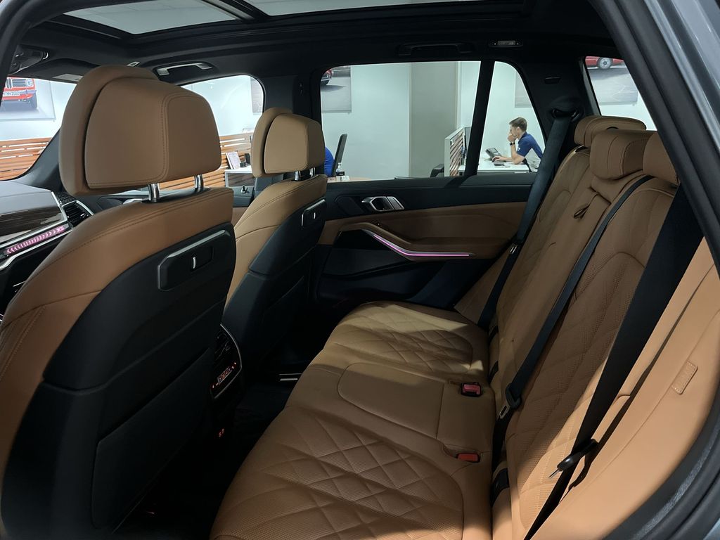 Thumbnail: 2026 BMW X5 - 14
