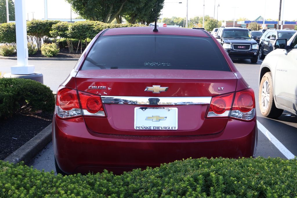 Thumbnail: 2012 Chevrolet Cruze - 9