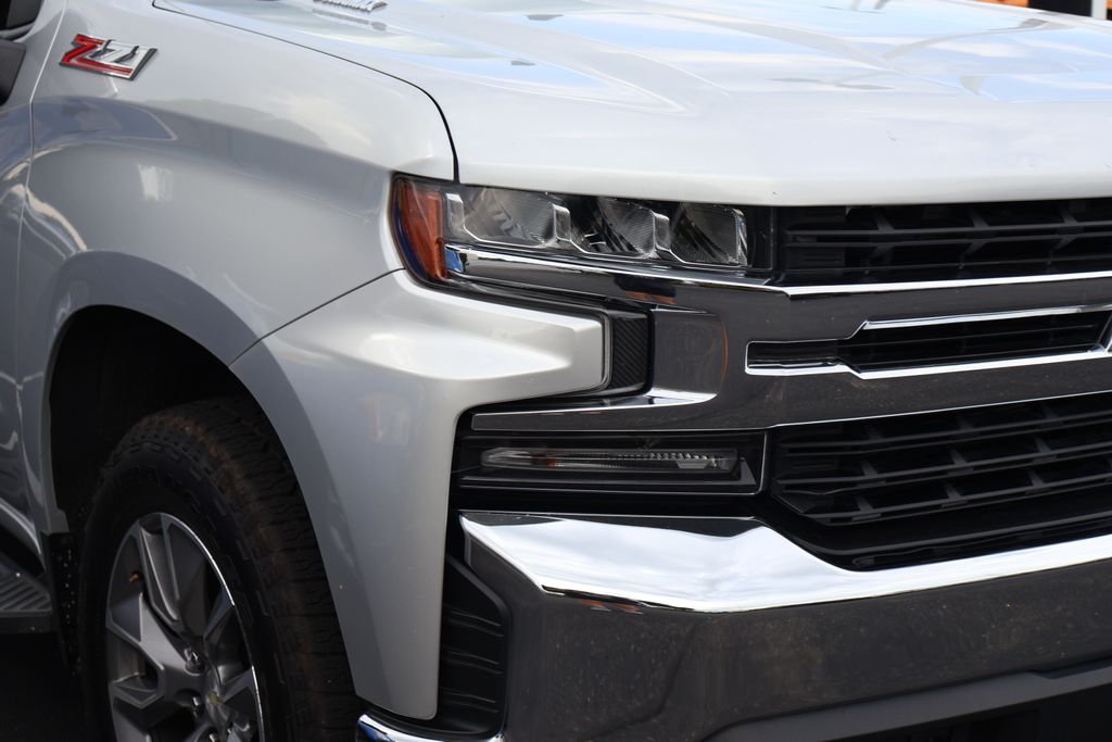 Thumbnail: 2021 Chevrolet Silverado 1500 - 4