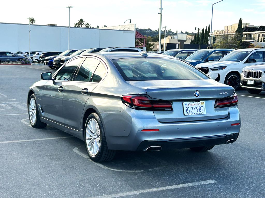 2021 BMW 5 Series 530e iPerformance 3