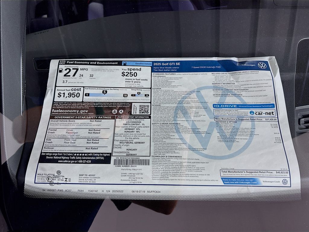 2025 Volkswagen Golf GTI 2.0T SE