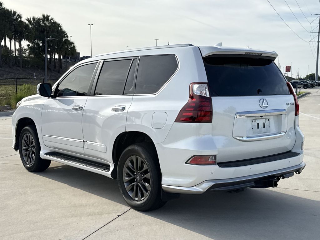 Thumbnail: 2017 Lexus GX - 10