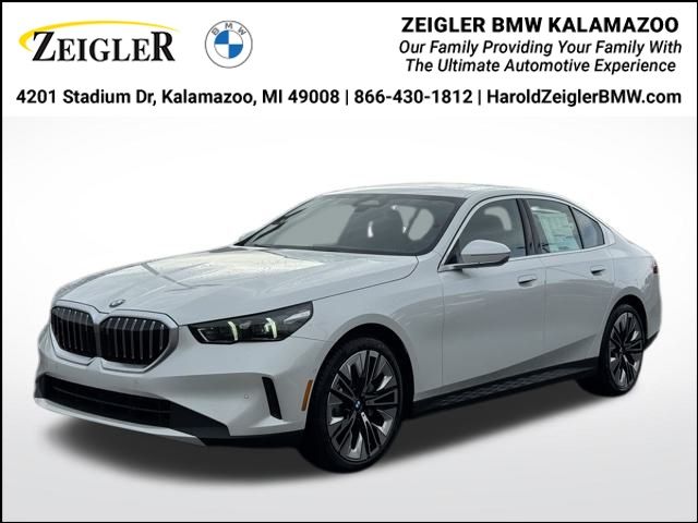 Mineral White Metallic 2026 BMW 5 Series Sedan All-Wheel Drive 8-Speed Automatic