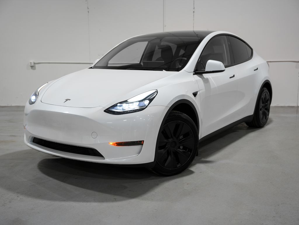 2025 Tesla Model Y Long Range RWD