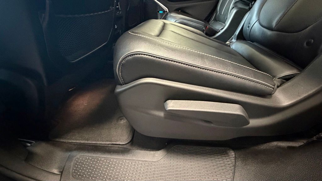 2022 Jeep Grand Cherokee L Overland - Photo 19