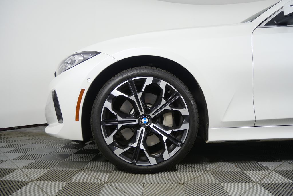 Thumbnail: 2025 BMW 3 Series - 7