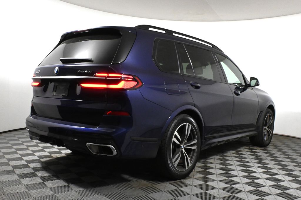 Thumbnail: 2023 BMW X7 - 6