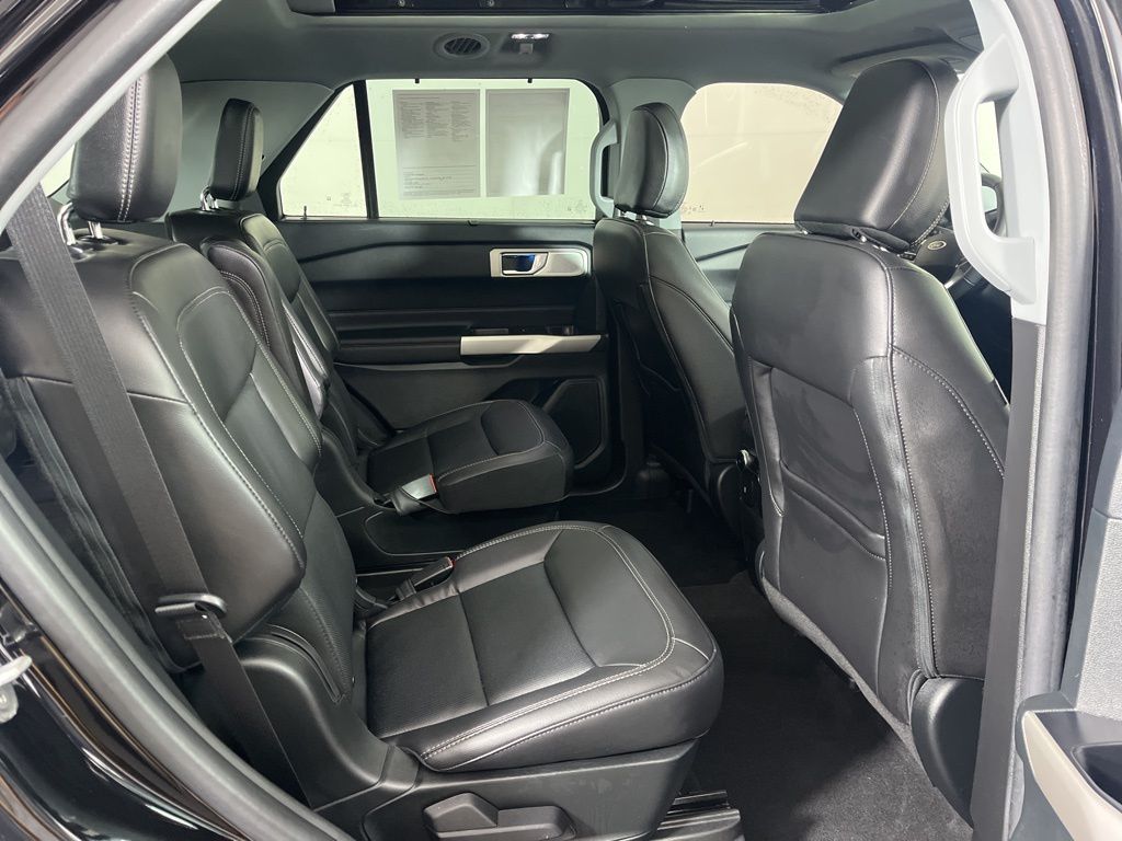 Thumbnail: 2023 Ford Explorer - 9