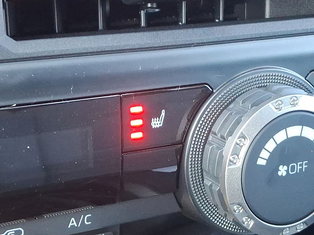 Thumbnail: 2025 Toyota 4Runner - 25