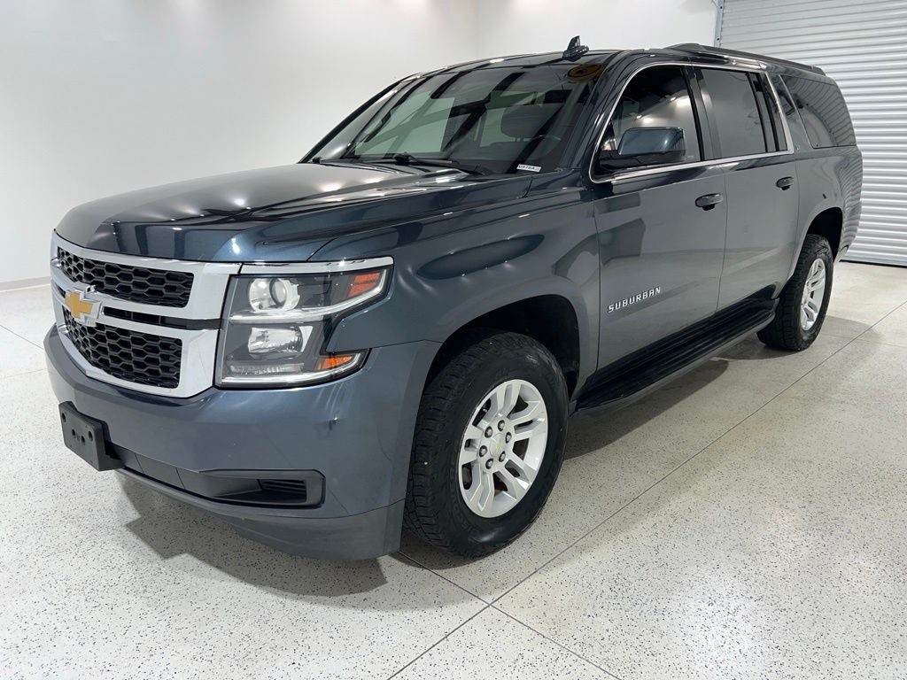 Shadow Gray Metallic 2019 Chevrolet Suburban SUV / Crossover 4X2 6-Speed Automatic Overdrive