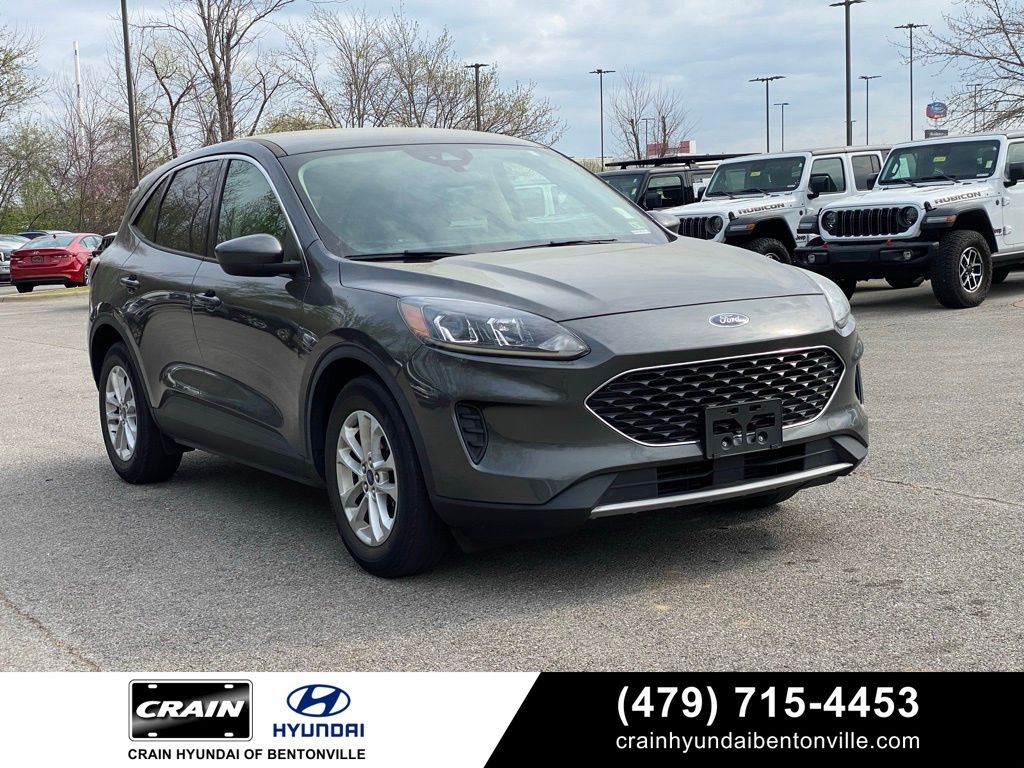 2020 Ford Escape SE FWD