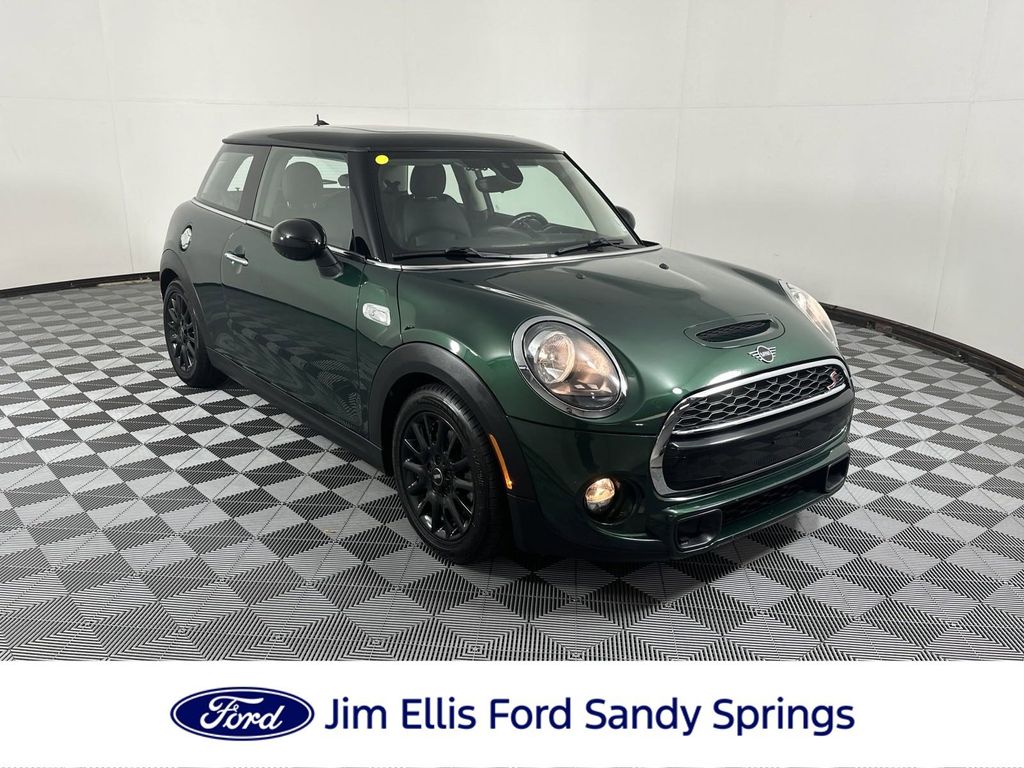 2019 MINI Cooper S Classic 1