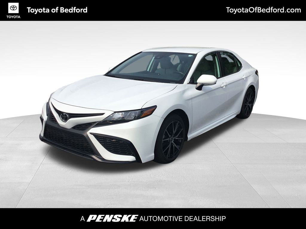 2023 Toyota Camry SE -
                  Bedford, OH