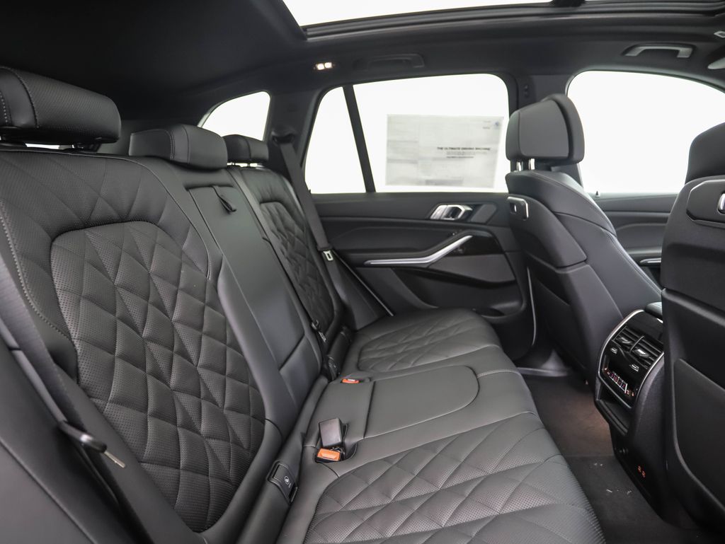 Thumbnail: 2026 BMW X5 - 26