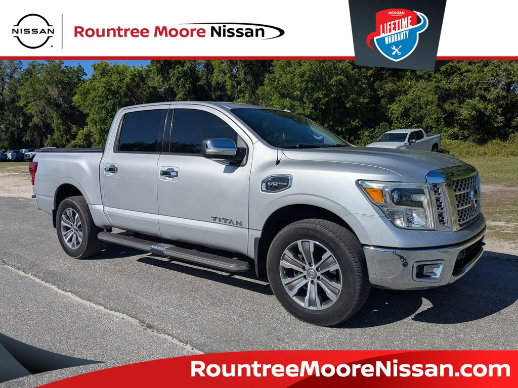 Brilliant Silver Metallic 2017 Nissan Titan SL Crew Cab 4WD Pickup Truck Four-Wheel Drive 7-Speed Automatic
