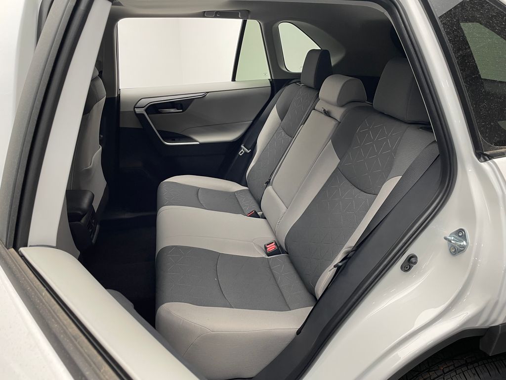 Thumbnail: 2025 Toyota RAV4 - 31