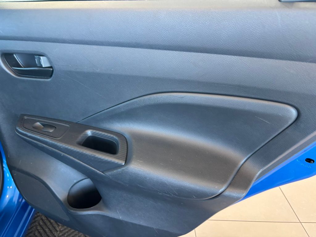 2022 Nissan Versa 1.6 S