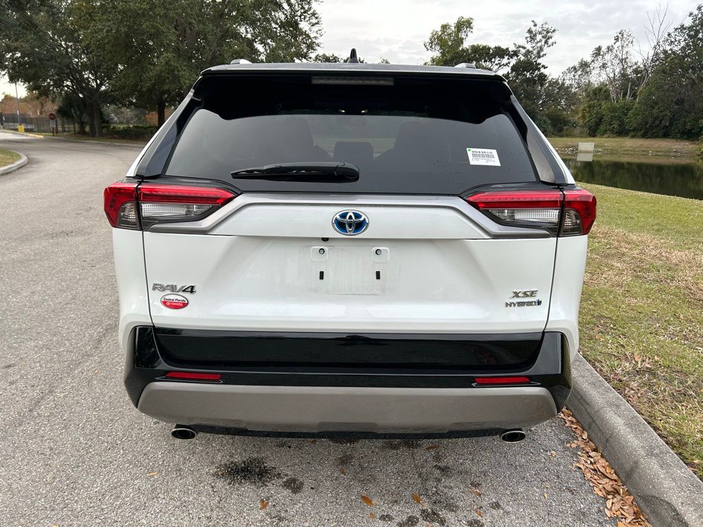 Thumbnail: 2023 Toyota RAV4 - 4