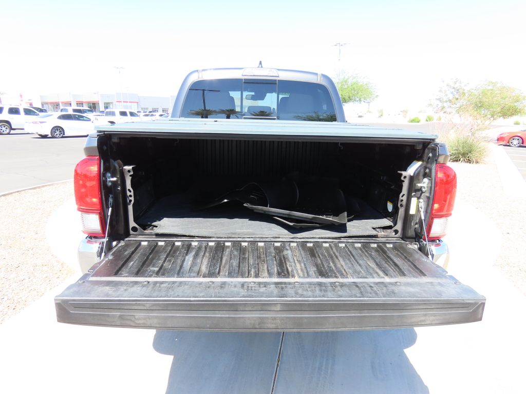 2018 Toyota Tacoma Limited 27