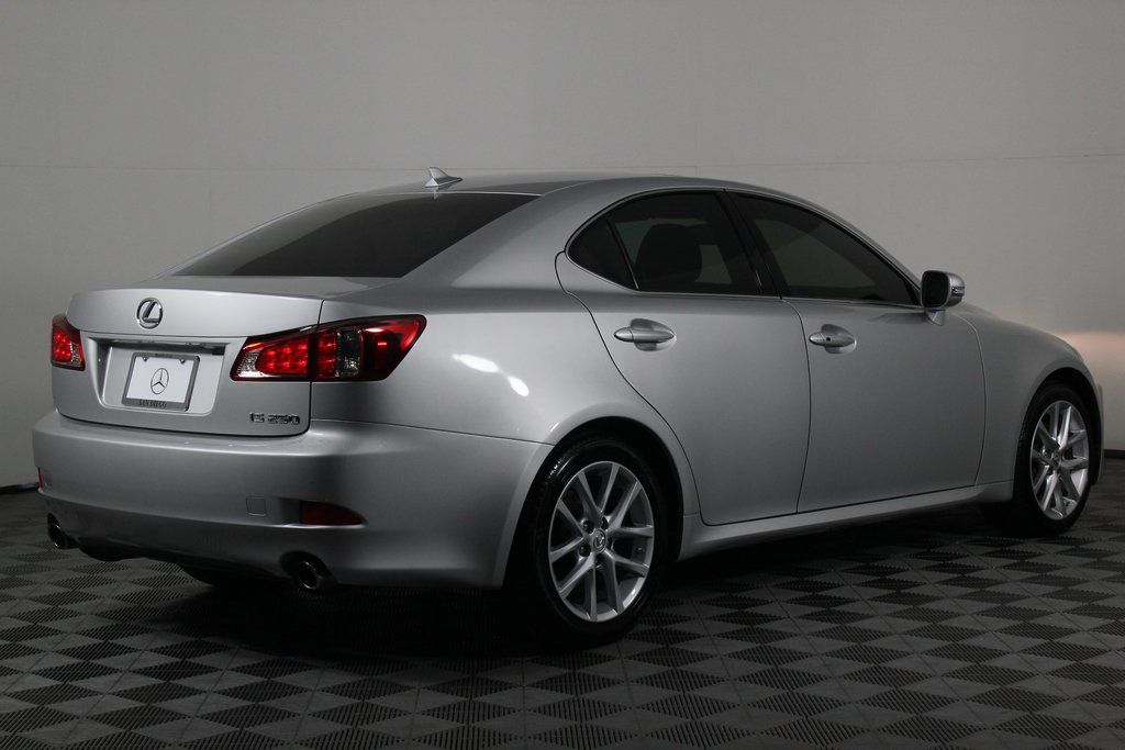 Thumbnail: 2011 Lexus IS - 4