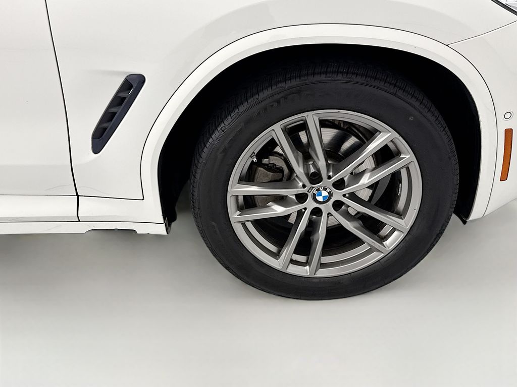 Thumbnail: 2021 BMW X3 - 31