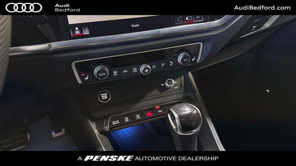 Thumbnail: 2025 Audi Q3 - 18