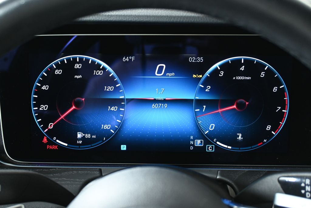 Thumbnail: 2023 Mercedes-Benz E-Class - 19