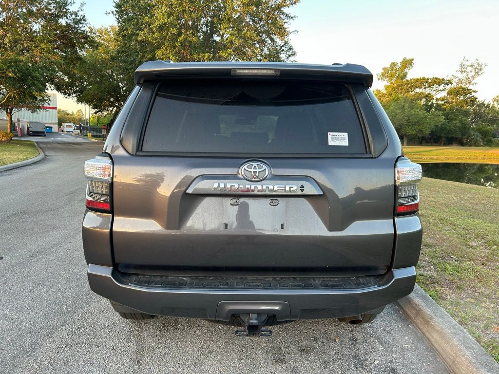 2021 Toyota 4Runner SR5 4