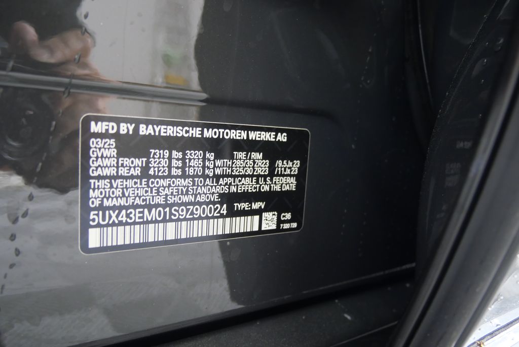 2025 BMW X7 Alpina XB7 31