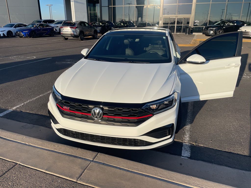Thumbnail: 2019 Volkswagen Jetta - 2