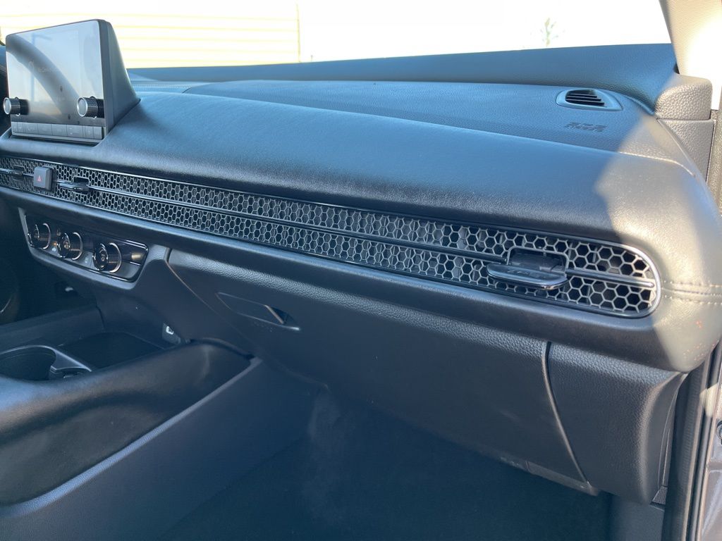 Thumbnail: 2025 Honda HR-V - 27