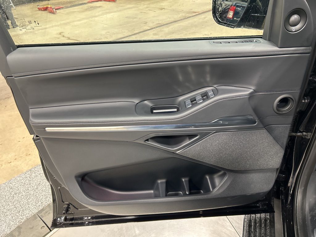 new 2026 Lincoln Navigator car, priced at $105,615