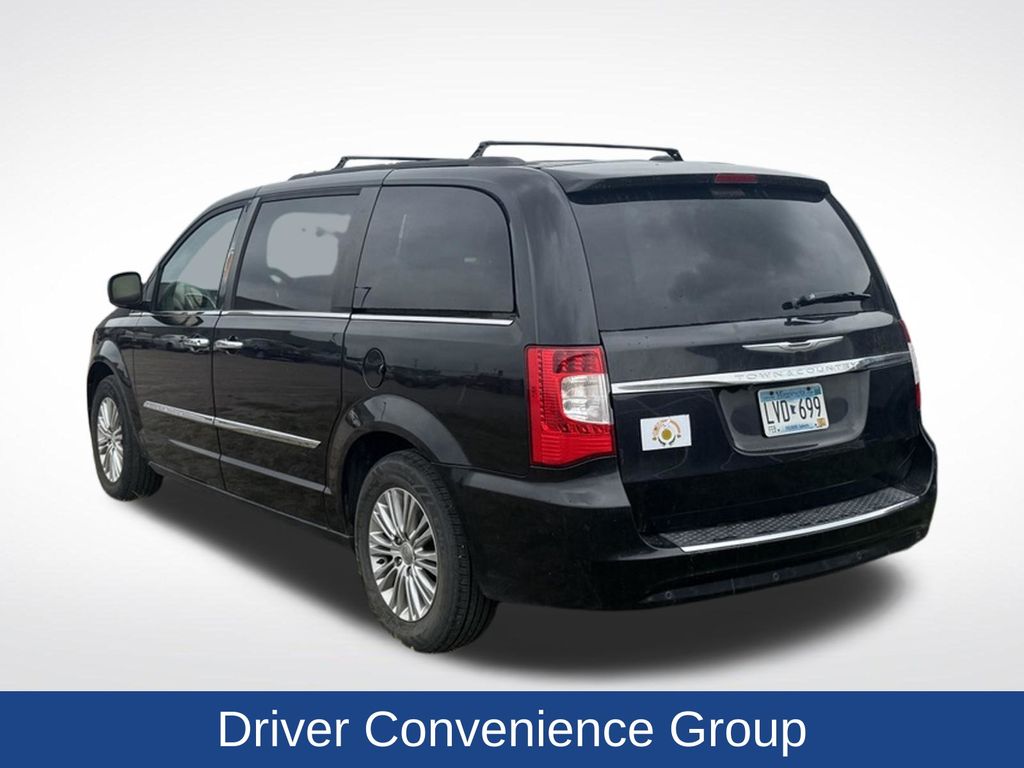 2015 Chrysler Town & Country Touring-L