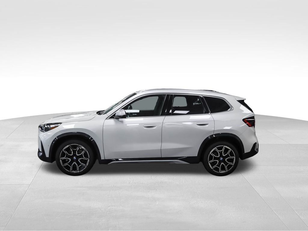Thumbnail: 2023 BMW X1 - 2