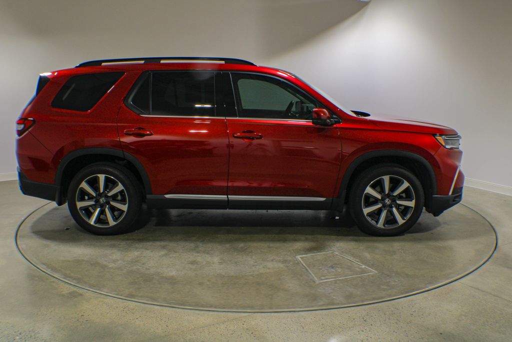 Used 2025  Honda Touring image 7