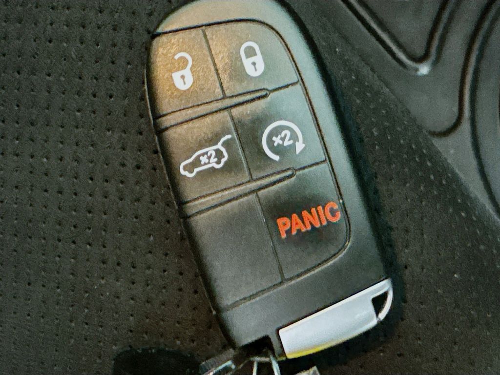 Used Car 2022 Jeep Grand Cherokee Wk  Laredo X For Sale Under $30,000 In Austin, Texas