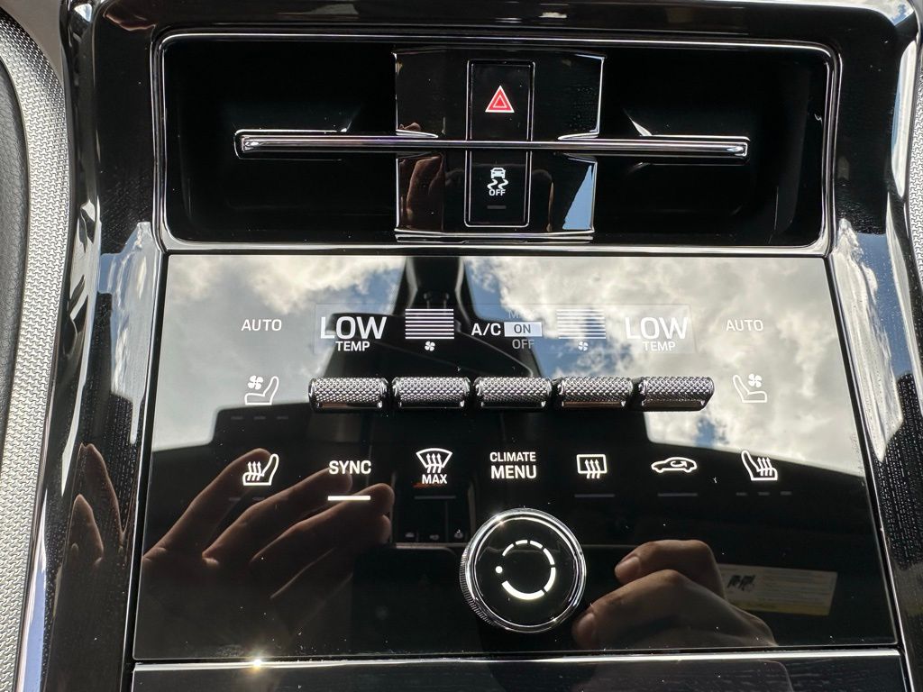 Thumbnail: 2025 Porsche Panamera - 23