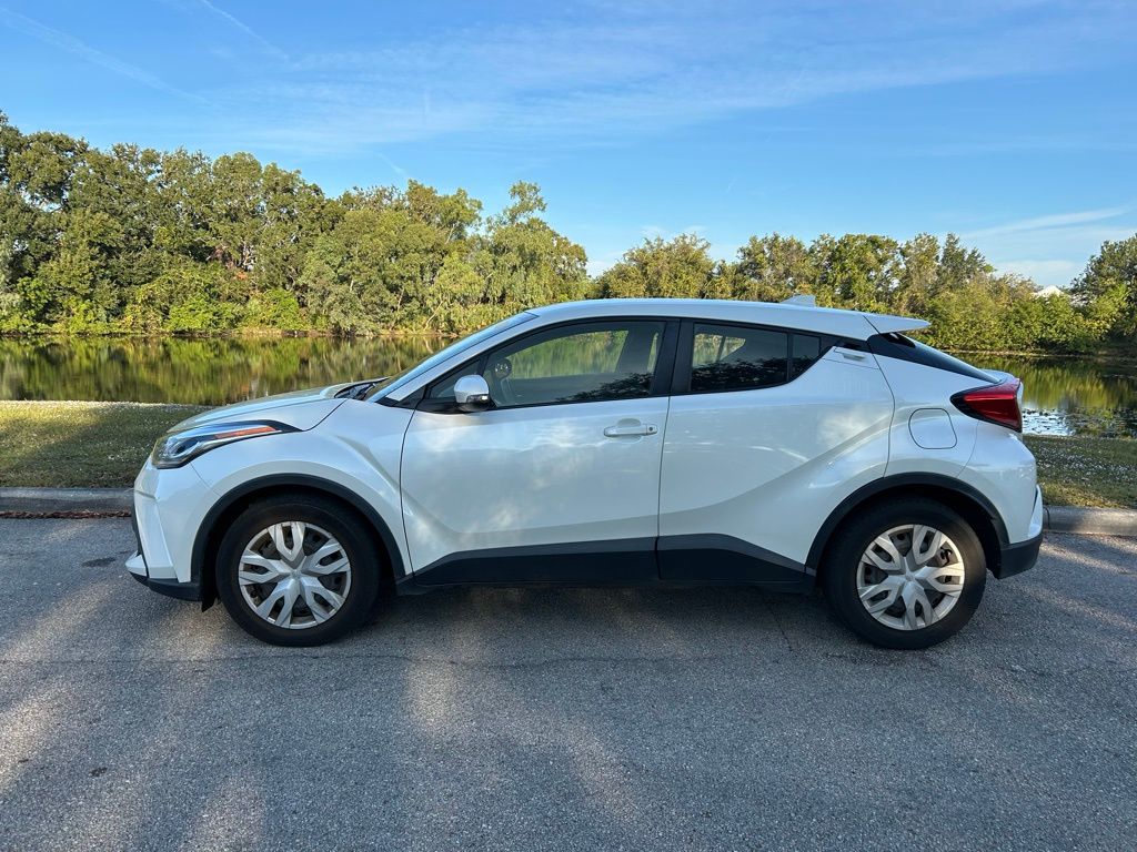 Thumbnail: 2021 Toyota C-HR - 2