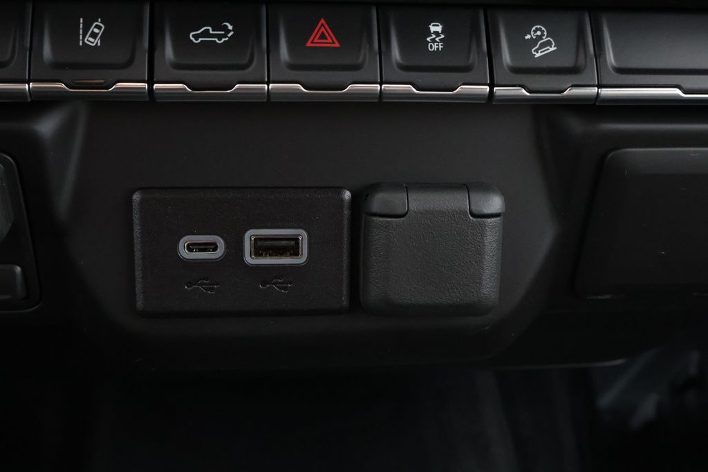 Thumbnail: 2026 Chevrolet Silverado 2500 - 29