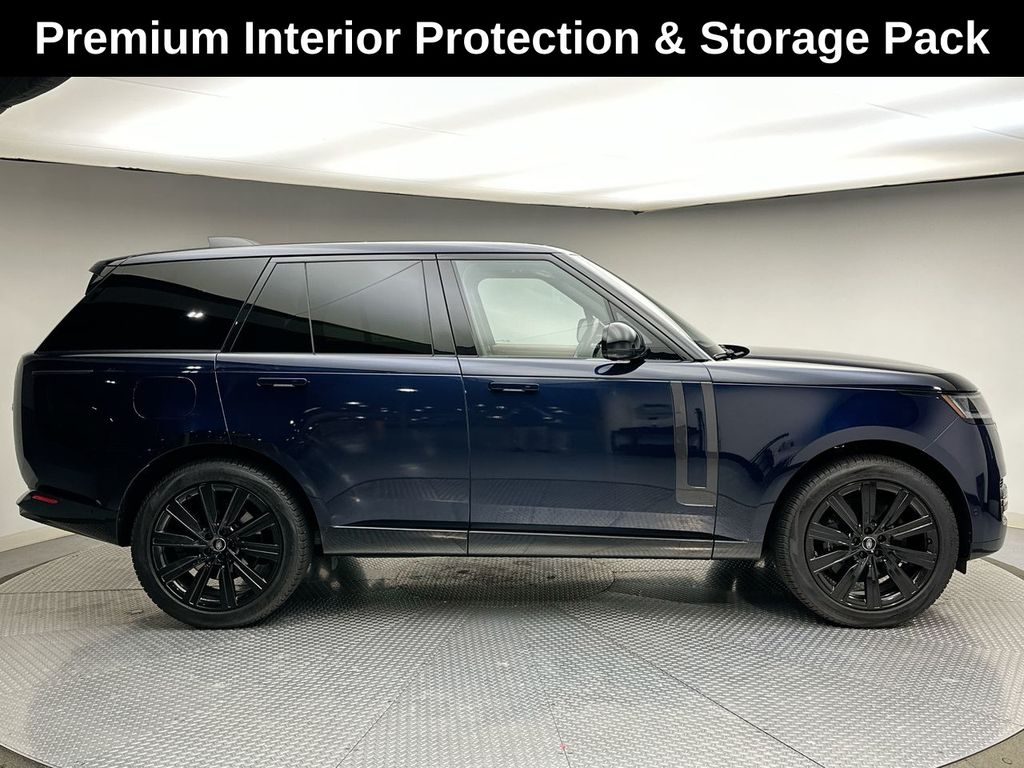 2023 Land Rover Range Rover SE 6
