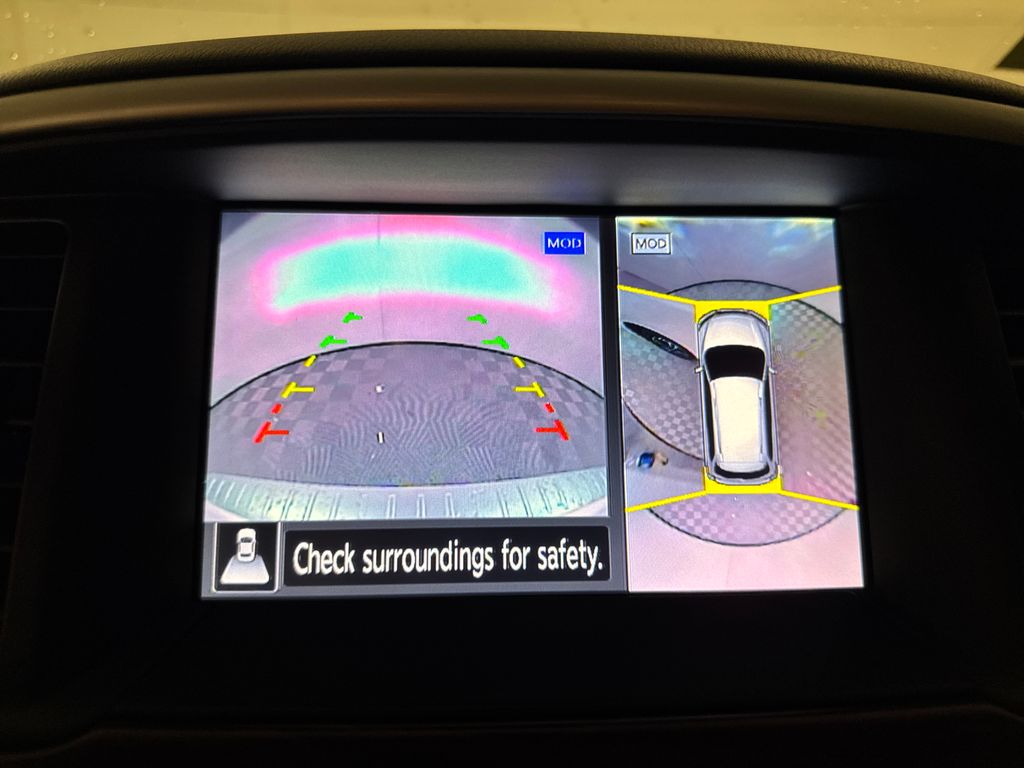 Certified Used 2018 White Nissan Platinum image 29