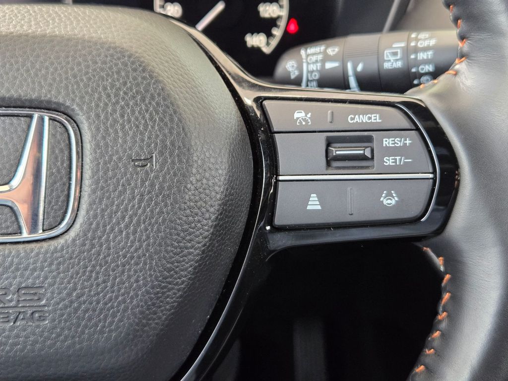 Used 2025 Honda HR-V SUV