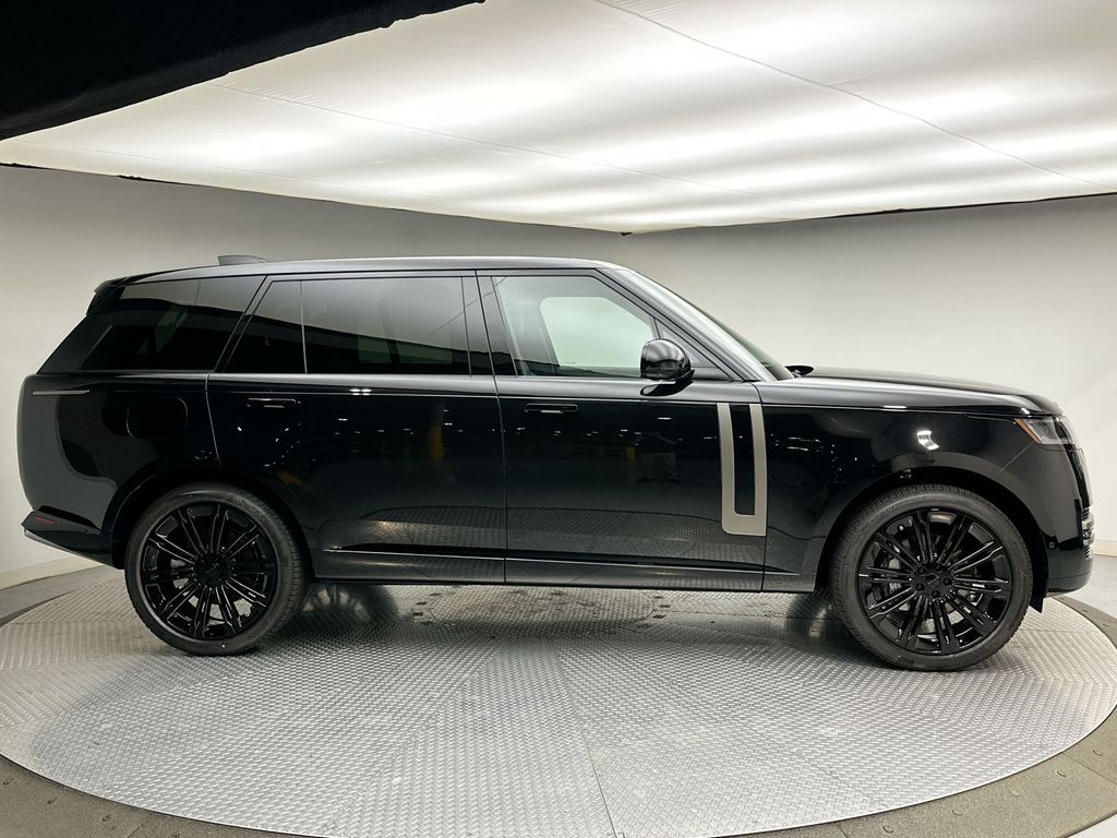 Thumbnail: 2026 Land Rover Range Rover - 12