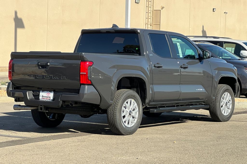 New 2026  Toyota SR5 image 4