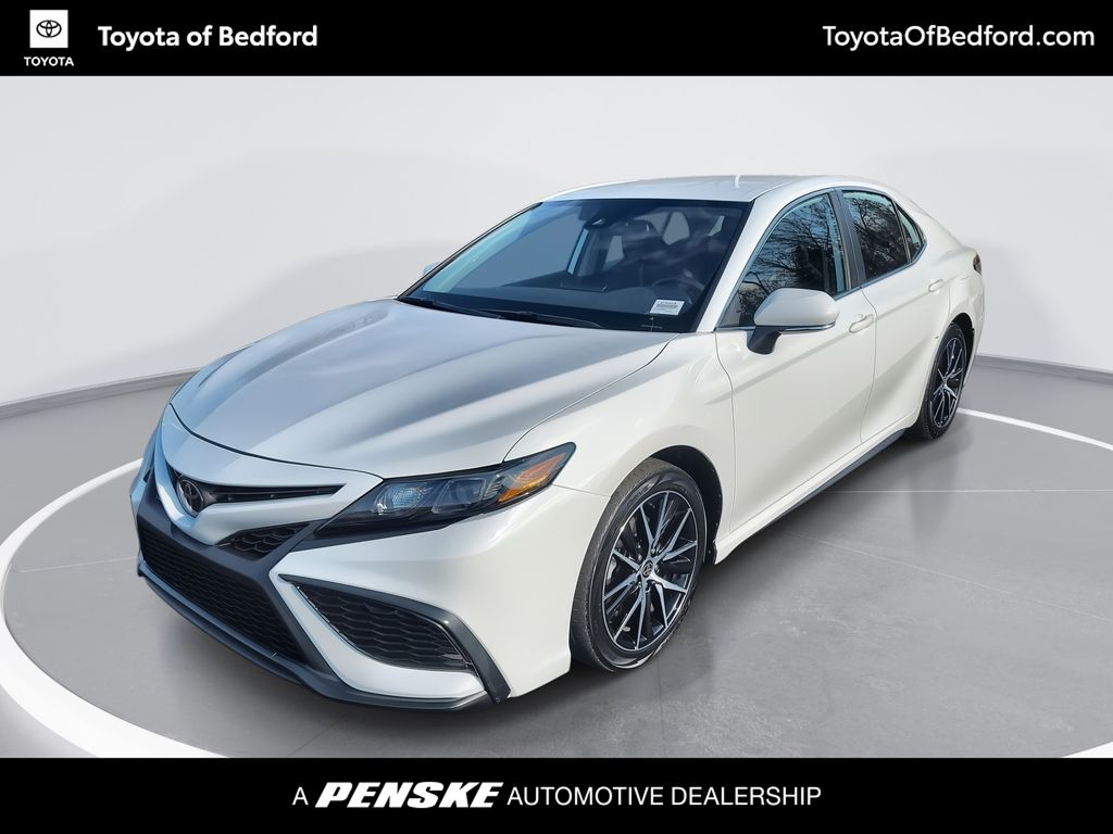 2022 Toyota Camry SE -
                Bedford, OH